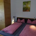 Alte Schreinerei Decent Jungholz